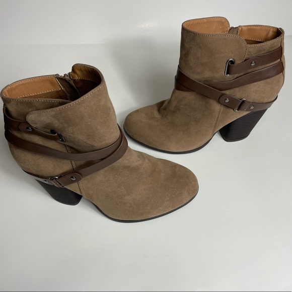 Torrid Like New Taupe Booties Cross Straps 9 Wide - Picture 2 of 10